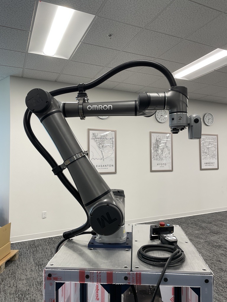 Tubos Corrugados Super Flexíveis REIKU com abraçadeiras, presilhas e guias de cabos para uso em cobots OMRON, DENSO, ABB, KUKA, YASKAWA, UNIVERSAL ROBOTS etc. Você encontra na BERUF Brasil nas melhores condições comerciais!